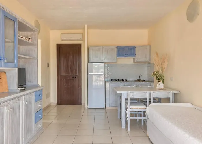 Apartmanhotel Baia De Bahas Golfo Di